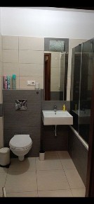 Komfortowe 2 pokoje 49 m² z tarasem | Lokum di Trevi