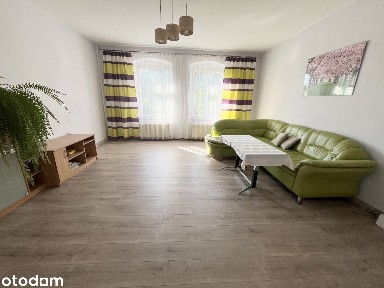 Trzypokojowe w zadbanej kamienicy.