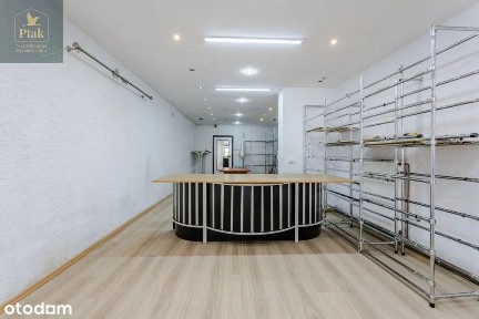 Lokal handlowo-usługowy 125 m² w ścisłym centrum Pniew - Rynek
