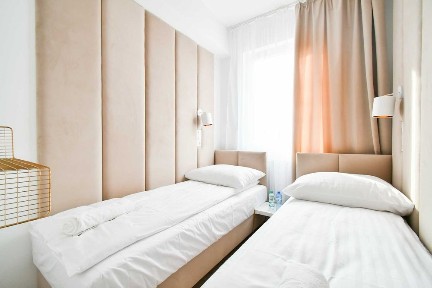 wynajmę działający lokal na hostel w super lokalizacji Muranów