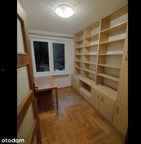 Osobna kuchnia, pokój do pracy, piwnica, balkon i parking (ul. Na Błonie 11)