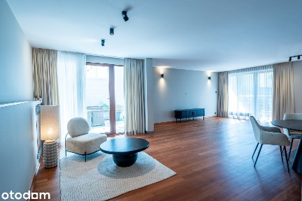Apartament otoczony tarasem w centrum | 2 garaże | idealny na biuro