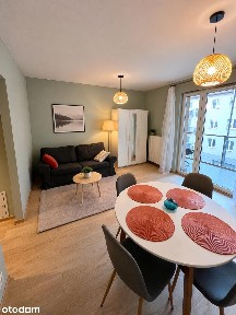 Funkcjonalne studio z dużym balkonem | PORT PRASKI