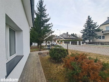 Dom Z Garażem + Budynek Gospodarczy- Miedzyń