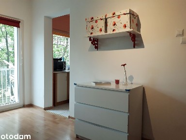 Kawalerka 27m², Teofilów Rojna 18 z balkonem 2 piętro