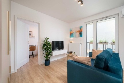 Nowy apartament | 2 pokoje | Klimatyzacja | Parking EV | Pierwszy najem | Bezpośrednio