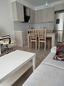 Mieszkanie, 56 m2 - 3 pokoje z aneksem - Praga Południe (Grochów)