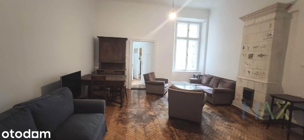 Przestronne mieszkanie przy ul. Św Marka, 3 minuty spacerem od Rynku