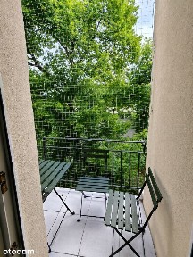 klimatyczne M-3 z balkonem w kamienicy okolice Parku Krakowskiego