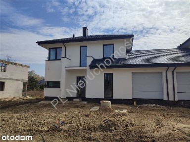 Dom, 204 m², Zapole