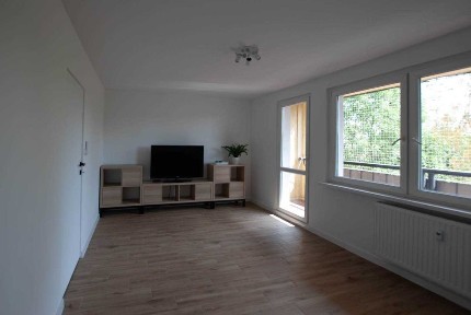 PSIE POLE - 2 OSOBNE pokoje - BALKON / Parking - Klima - blisko AOW