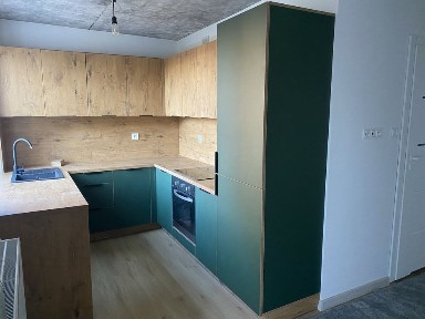 Wynajme 3 pokojowe mieszkanie, grodek, miejsce parkingowe, balkon, okolice morcinak