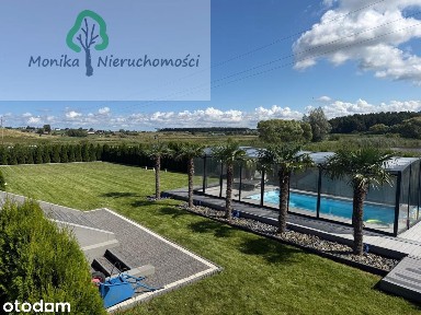 Dom Nad Jeziorem Z Basenem I Palmami