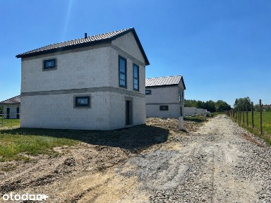 Dom z antresolą i pompą ciepła | 96,7 m²