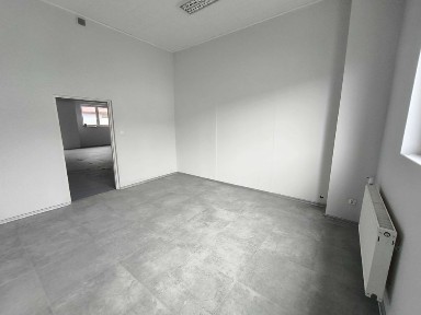 Wynajem-Lokal handlowo/magazynowo/ usługowy 134 m2