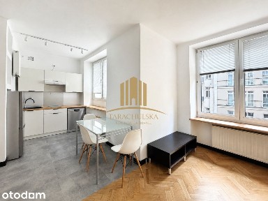 CIty Center | 1 bedroom | new bathroom