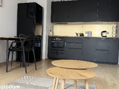 Do wynajęcia 2-pokojowe mieszkanie z balkonem, niedaleko metra