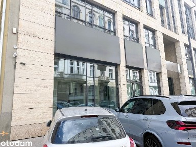 Super lokal Nowogrodzka w zagłębiu restauracji i barów