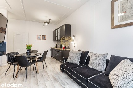 ul. Targowa 21, studio, kamienica po remoncie