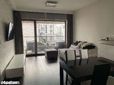 3 pokoje, 60 metrów, klimatyzacja, balkon, jasne (południowa strona)