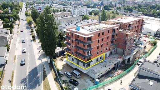 Lokal użytkowy, 70,67 m², Piotrków Trybunalski