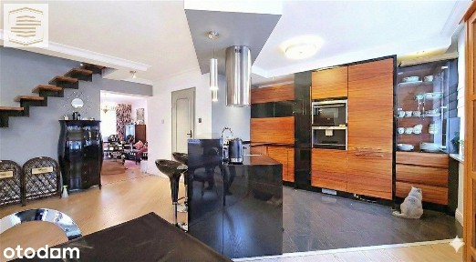 NA Sprzedaż 3-poziomowe Mieszkanie O POW. 190 M2!
