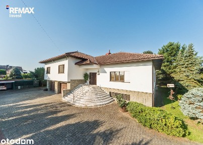 Basen, sauna, kort i 2578 m² prywatności