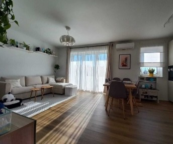 3 pokojowe mieszkanie na kameralnym osiedlu z garażem i klimatyzacją