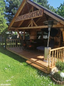 Wolnostojący dom z basenem i garażem pod miastem