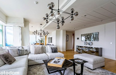 Złota 44 | 159 m2 | 3 sypialnie | W pełni wyposażony i umeblowany |