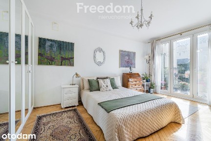 2 pok, Kamienica, Chmielna, winda, balkon, Centrum