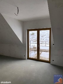Dom, 140,84 m², Laskowa
