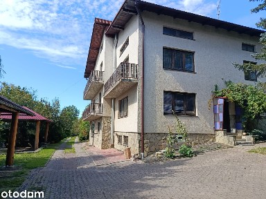 Dom z dużą działką w mieście