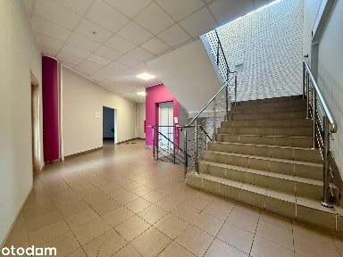 Lokal 46m2 biurowy/usługowy w nowoczesnym budynku z windą!