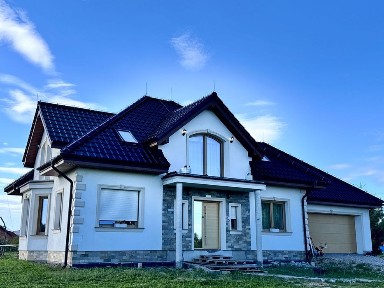 Nowoczesny dom 179 m² | 37 arów | 5 km od miasta | Garaż 2-stanowiskowy