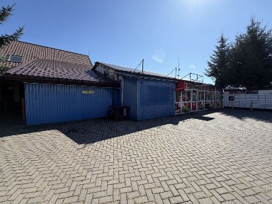 Sprzedam działkę z domem, budynkiem usługowym i paczkomatem - Kodeń (500 m od centrum)