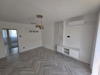 Mieszkanie 54.60m2 •2 piętro •3 pokoje •Gotowe do zamieszkania! Jak NOWE! •Klimatyzacja