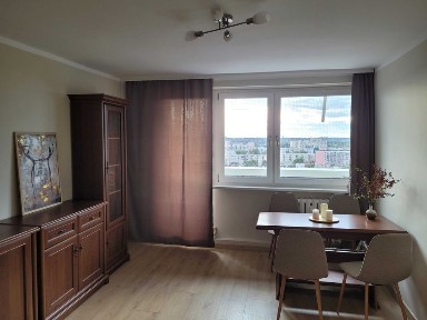 2- pokojowe mieszkanie z pojemną garderobą i panoramicznym widokiem, blisko parku