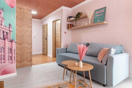 KAWALERKA w sercu starej Pragi, 35 m2, przestronna loggia