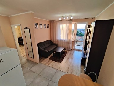 Ząbki ul Batorego 4. Garaż, duży balkon, piękny widok. Blisko PKP