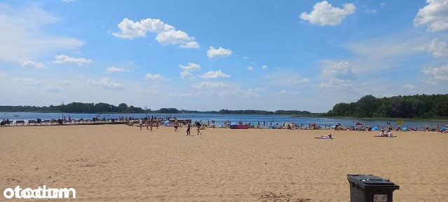 Pensjonat willa obiekt noclegowy Skorzęcin przy samej plaży 12 pokoi
