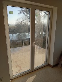 Domek Nowe Dąbie z linią brzegową Noteci do zamieszkania