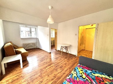 Kawalerka | Śródmieście | 29m2 | Balkon | 1 piętro | Inwestycja | Atrakcyjna lokalizacja