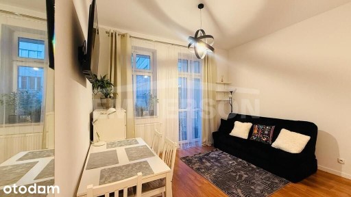 Dostępna / uczelnia AGH/ Balkon/dla studenta