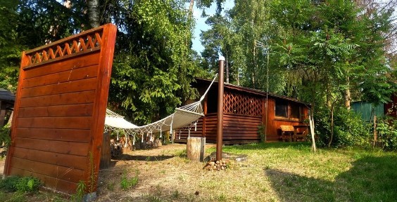 Domek letniskowy nad jeziorem Wielkie Partęczyny, spokojna lokalizacja