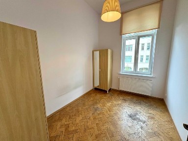 Duże, nieumeblowane mieszkanie 3 - pokojowe na wynajem w centrum, ul. Kościuszki 70