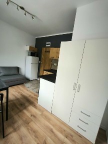 Wynajmę małą kawalerkę na parterze w centrum Wągrowca