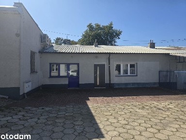 Lokal usługowy do wynajęcia z parkingiem