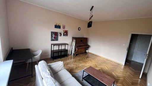 2-pokojowe oddzielna kuchnia 51 m. centrum