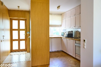 skrajny szeregowiec / 4 pokoje / Bielany/ metro Słodowiec